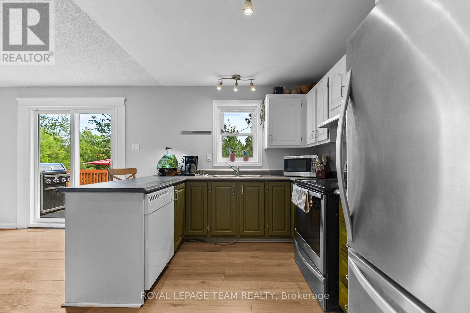 484 Wylie Road, Laurentian Hills, Ontario  K0J 1P0 - Photo 16 - X13725328