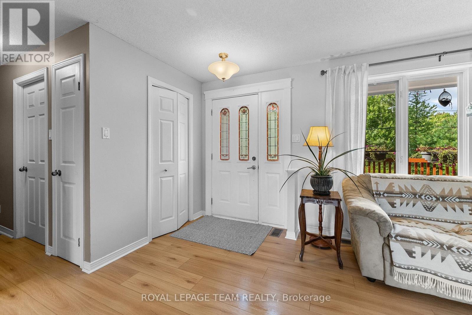 484 Wylie Road, Laurentian Hills, Ontario  K0J 1P0 - Photo 9 - X13725328