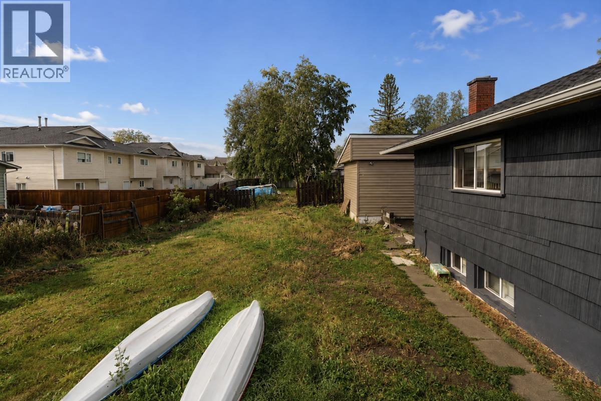 2025 Pine Street, Prince George, British Columbia  V2L 2C8 - Photo 4 - R3159827