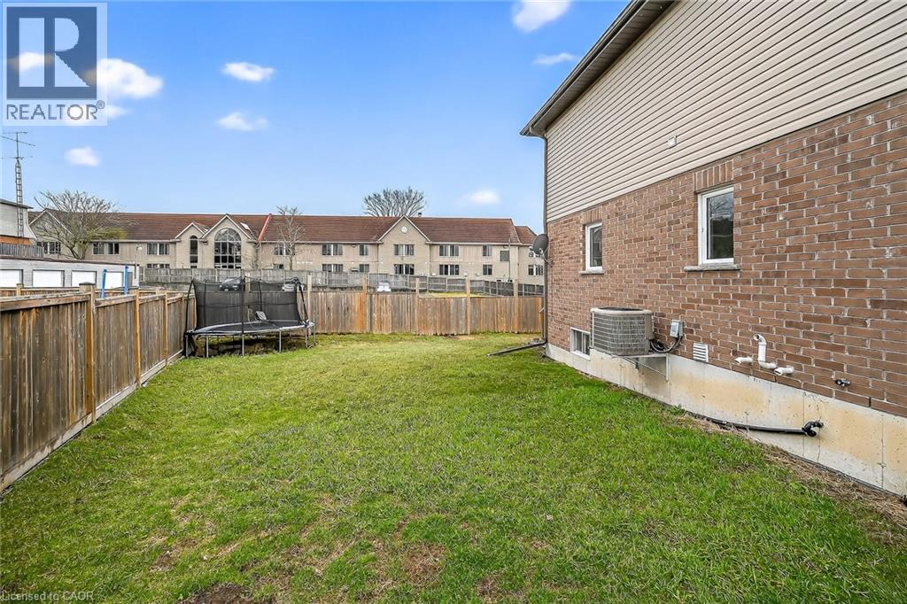 98 Macneil Court, Hagersville, Ontario  N0A 1H0 - Photo 38 - 40814142