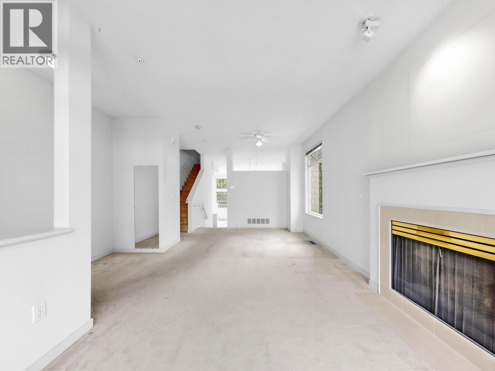 1 3596 Whitney Place, Vancouver, British Columbia  V5S 4T2 - Photo 8 - R3155596