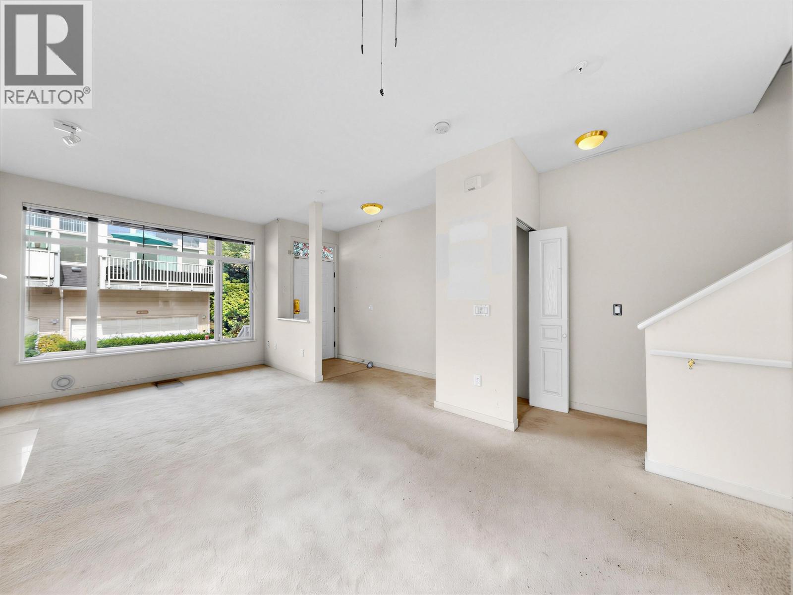 1 3596 Whitney Place, Vancouver, British Columbia  V5S 4T2 - Photo 5 - R3155596