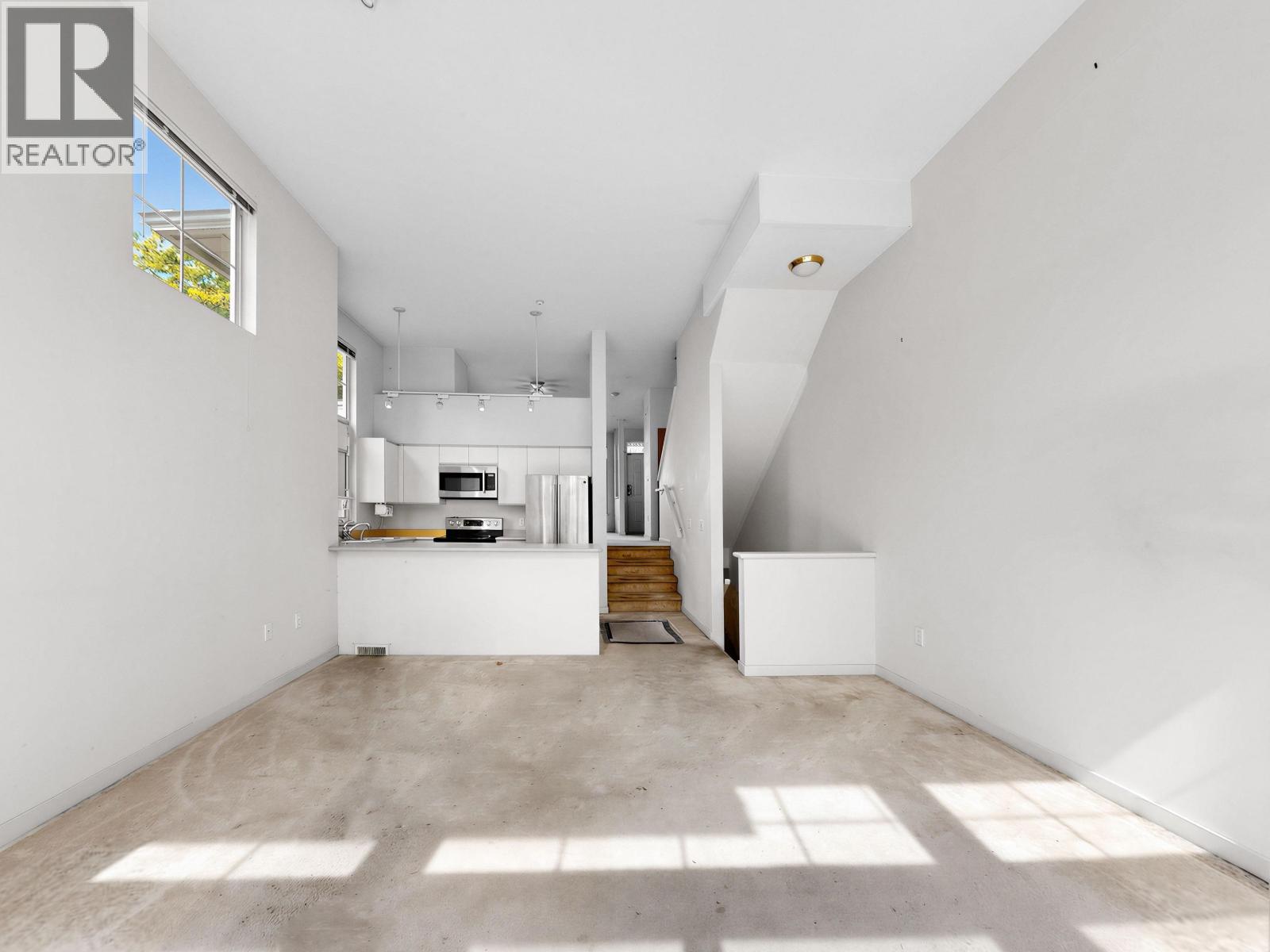 1 3596 Whitney Place, Vancouver, British Columbia  V5S 4T2 - Photo 11 - R3155596