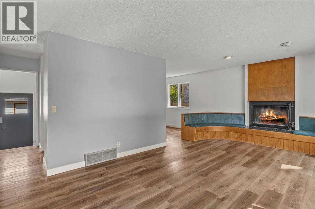 918 15th Street, Canmore, Alberta  T1W 1X3 - Photo 6 - A2341100