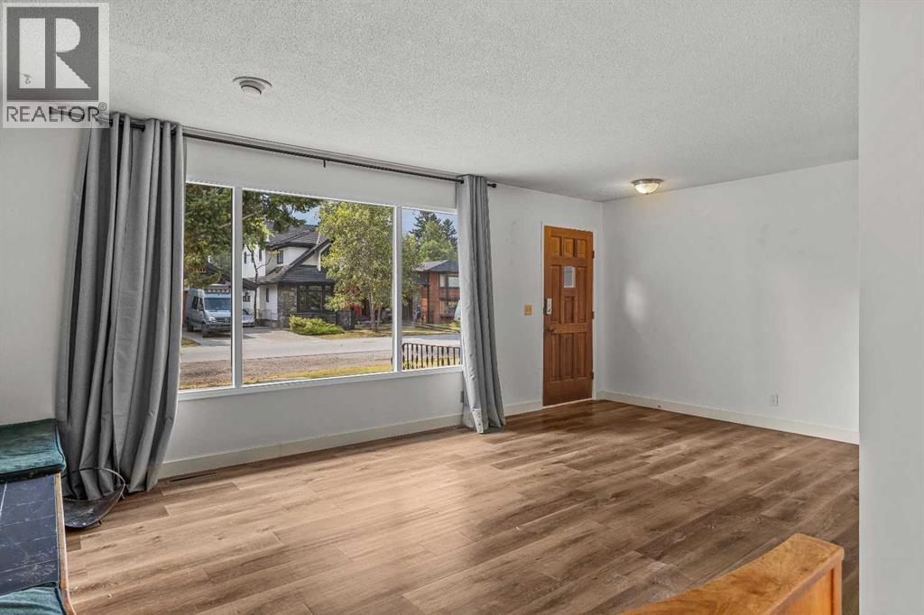 918 15th Street, Canmore, Alberta  T1W 1X3 - Photo 7 - A2341100