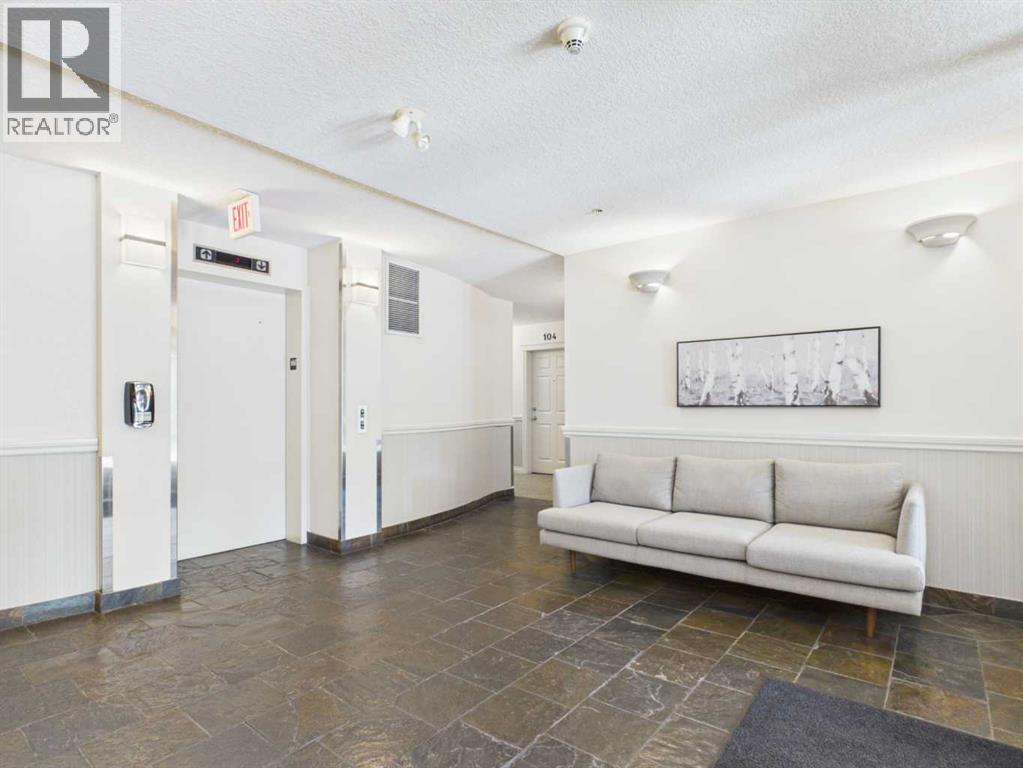 204, 2 Hemlock  SW, Calgary, Alberta  T3C 2Z1 - Photo 38 - A2340937