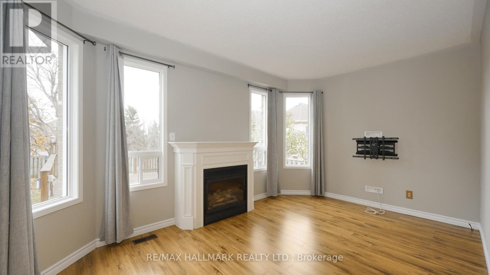 1035 Beatrice Street E, Oshawa, Ontario  L1K 2L3 - Photo 10 - E13725372