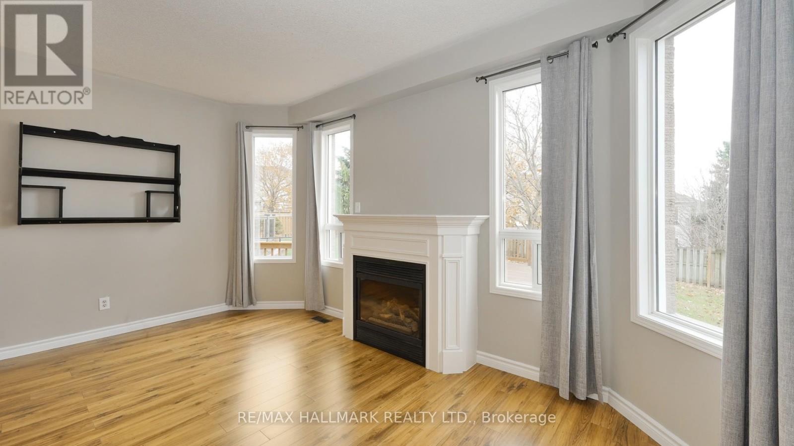 1035 Beatrice Street E, Oshawa, Ontario  L1K 2L3 - Photo 11 - E13725372