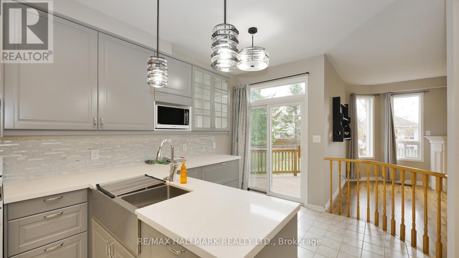 1035 Beatrice Street E, Oshawa, Ontario  L1K 2L3 - Photo 16 - E13725372