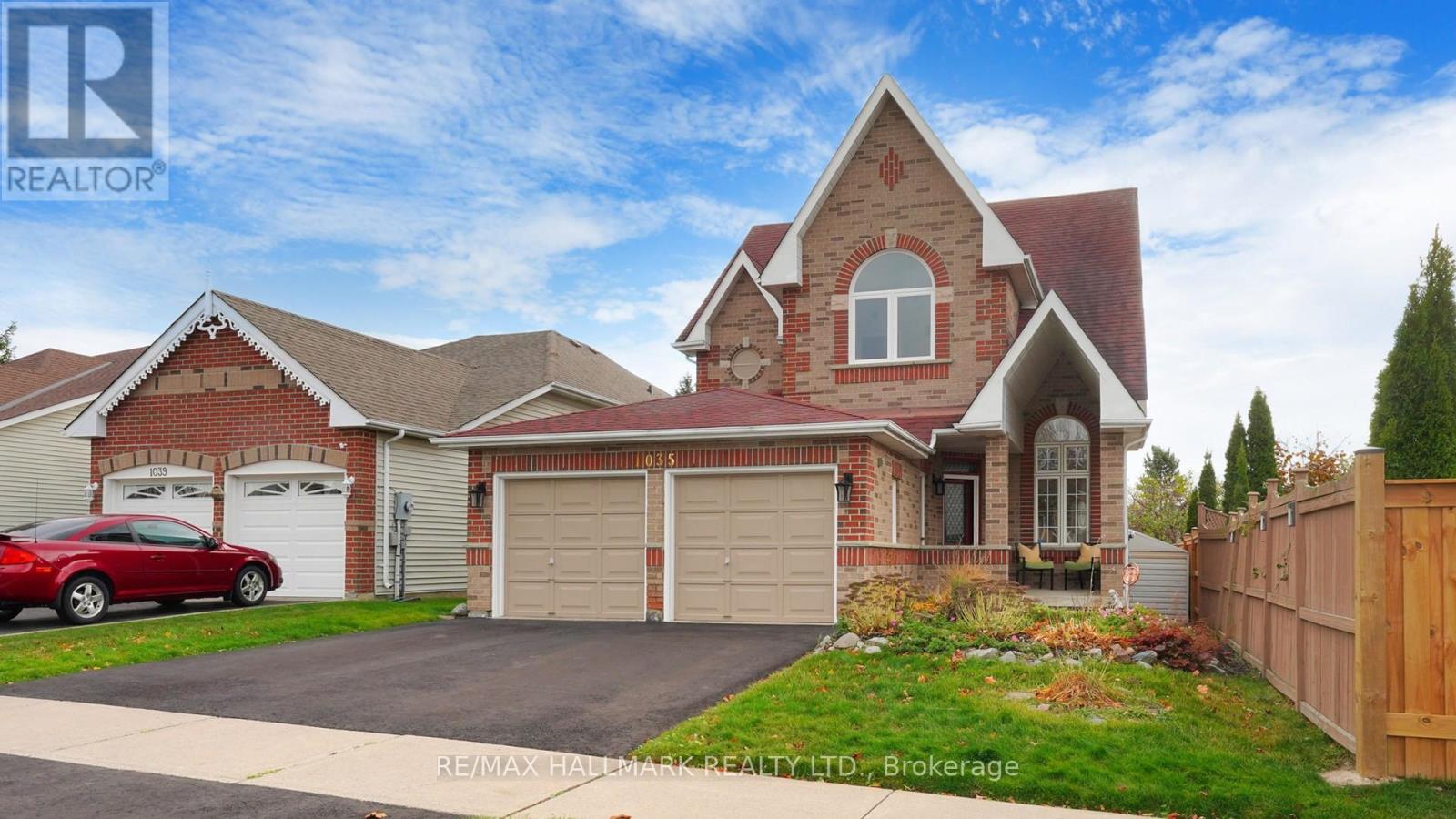 1035 Beatrice Street E, Oshawa, Ontario  L1K 2L3 - Photo 2 - E13725372