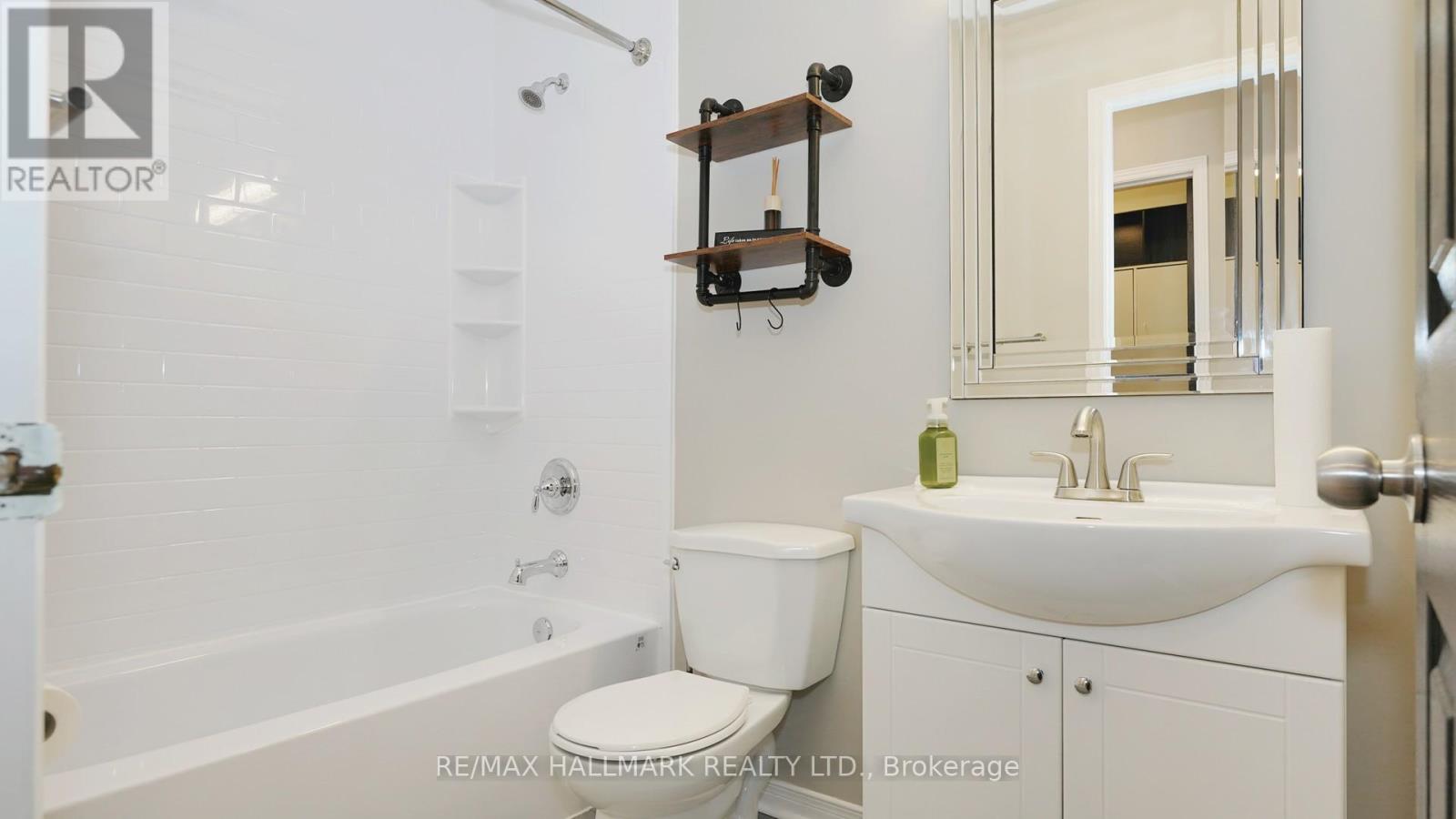 1035 Beatrice Street E, Oshawa, Ontario  L1K 2L3 - Photo 36 - E13725372