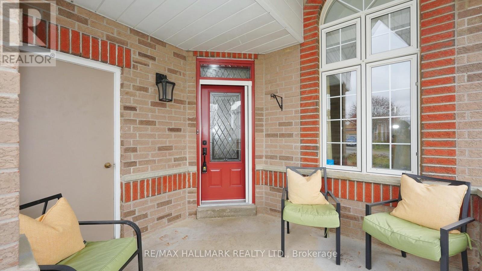 1035 Beatrice Street E, Oshawa, Ontario  L1K 2L3 - Photo 4 - E13725372