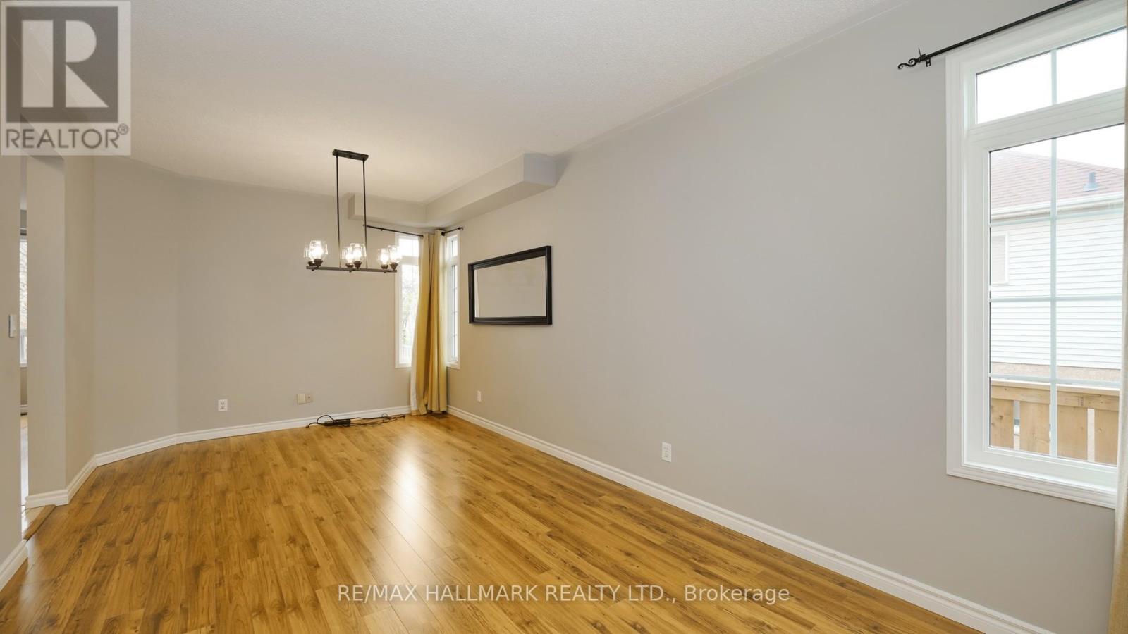 1035 Beatrice Street E, Oshawa, Ontario  L1K 2L3 - Photo 7 - E13725372