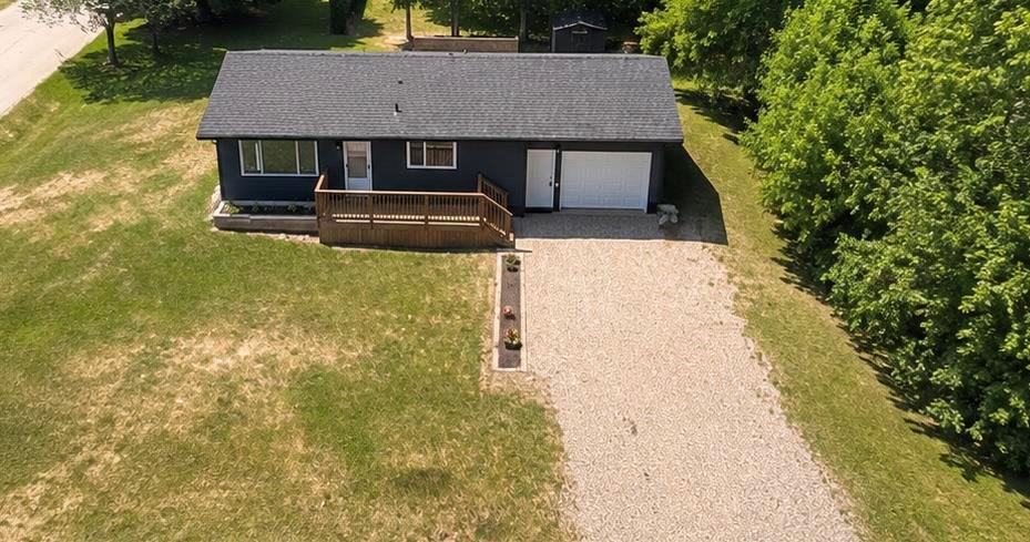 119 Lovett Street, Deloraine, Manitoba  R0M 0M0 - Photo 1 - 202613230