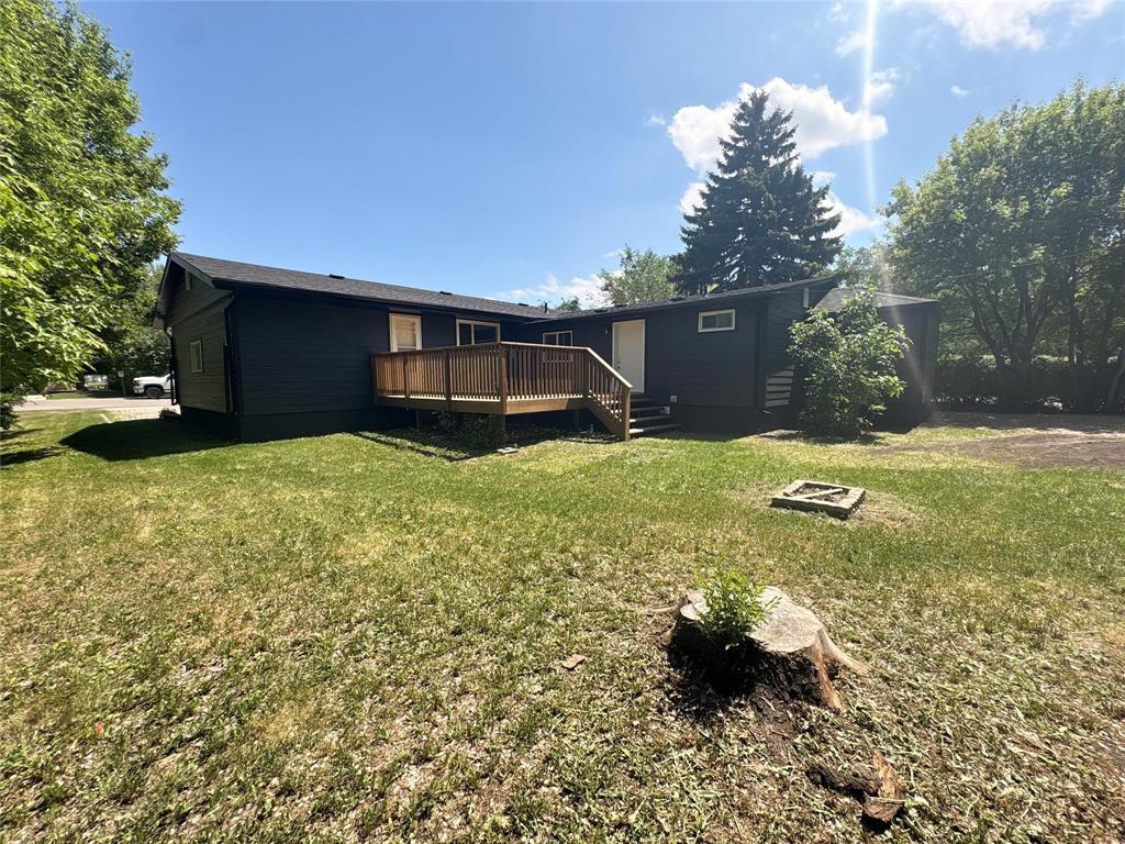 119 Lovett Street, Deloraine, Manitoba  R0M 0M0 - Photo 35 - 202613230