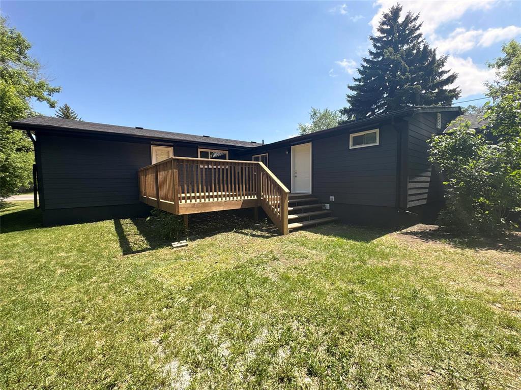 119 Lovett Street, Deloraine, Manitoba  R0M 0M0 - Photo 34 - 202613230