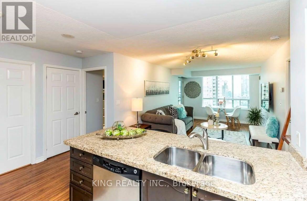 1908 - 335 Rathburn Road W, Mississauga, Ontario  L5B 0C8 - Photo 6 - W13725370