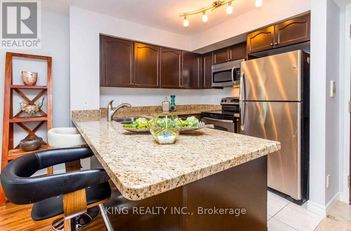 1908 - 335 Rathburn Road W, Mississauga, Ontario  L5B 0C8 - Photo 7 - W13725370