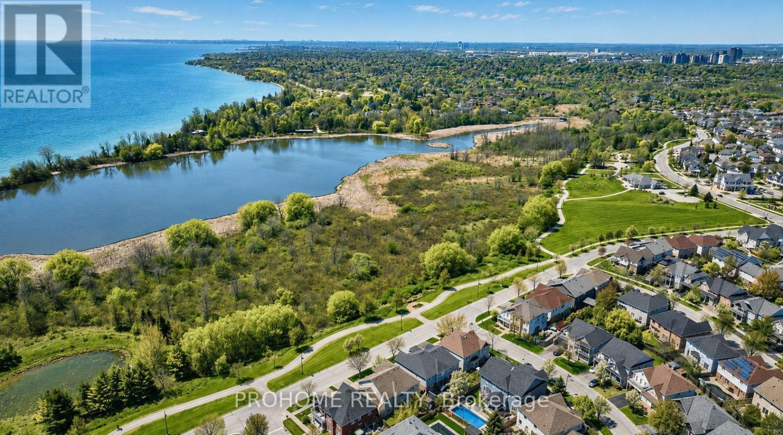 78 Ashbury Boulevard, Ajax, Ontario  L1Z 1N1 - Photo 38 - E13692994
