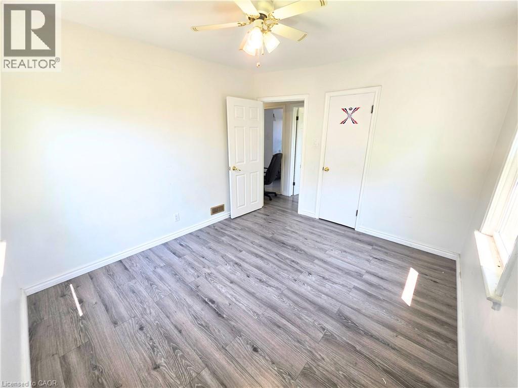 353 East 21st Street, Hamilton, Ontario  L8V 2V1 - Photo 17 - 40852791