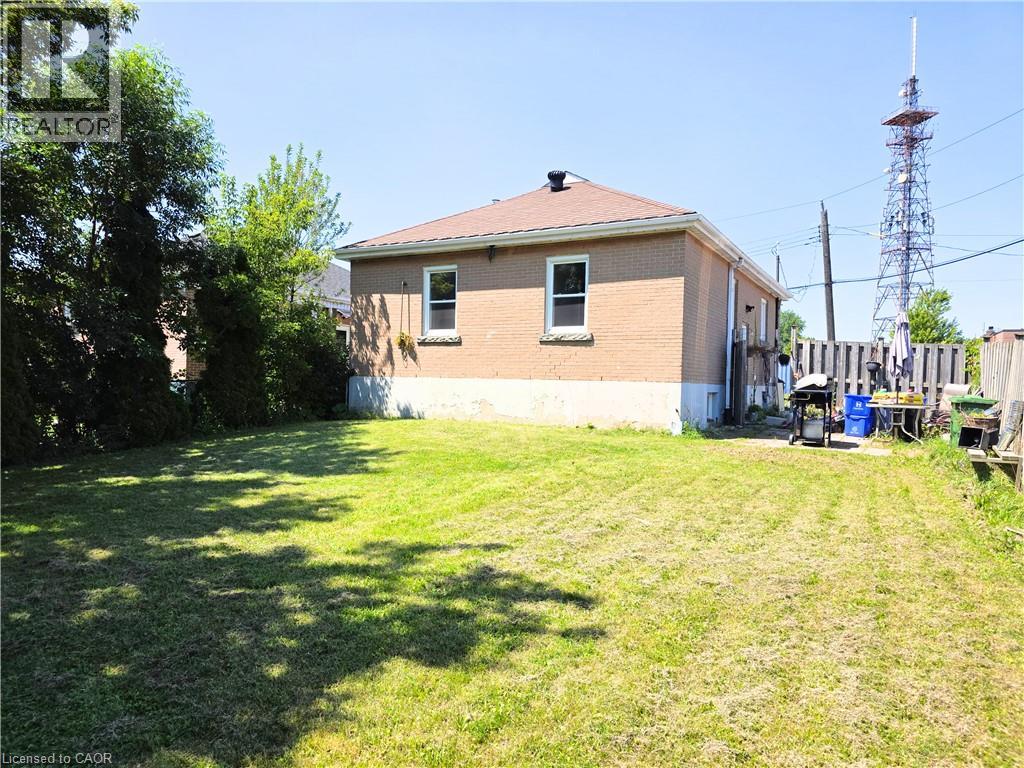 353 East 21st Street, Hamilton, Ontario  L8V 2V1 - Photo 21 - 40852791