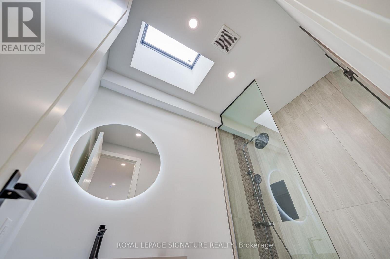 876 Atwater Avenue, Mississauga, Ontario  L5E 1M1 - Photo 32 - W13721186