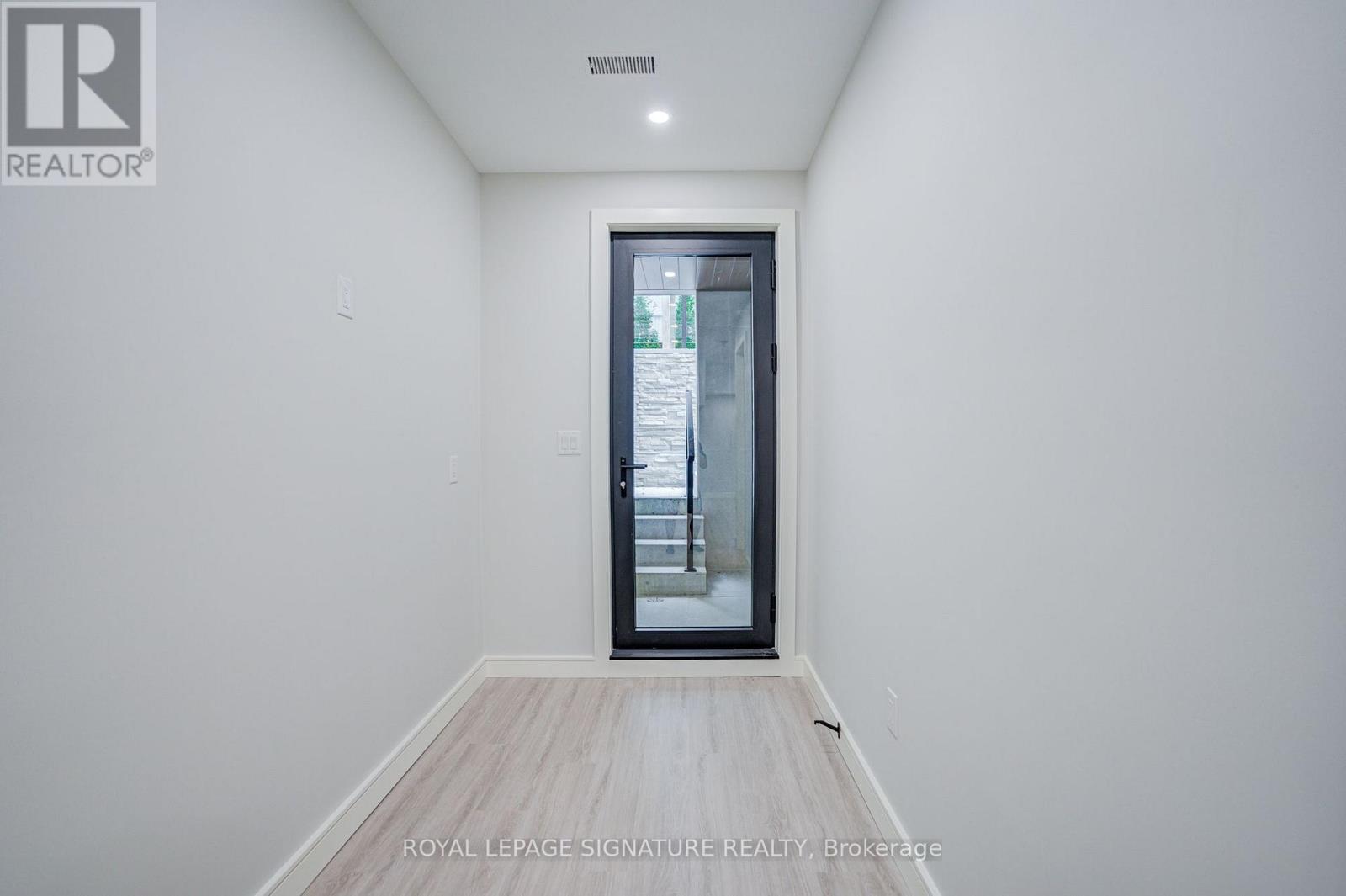 876 Atwater Avenue, Mississauga, Ontario  L5E 1M1 - Photo 38 - W13721186