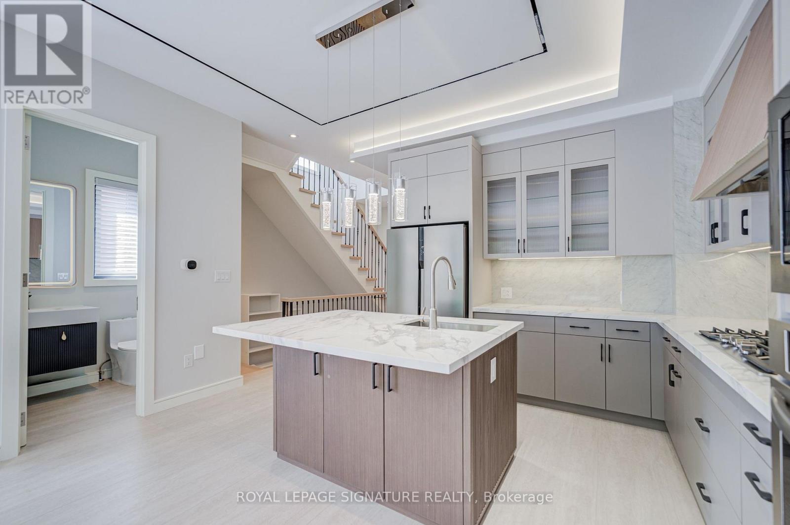 876 Atwater Avenue, Mississauga, Ontario  L5E 1M1 - Photo 10 - W13721186