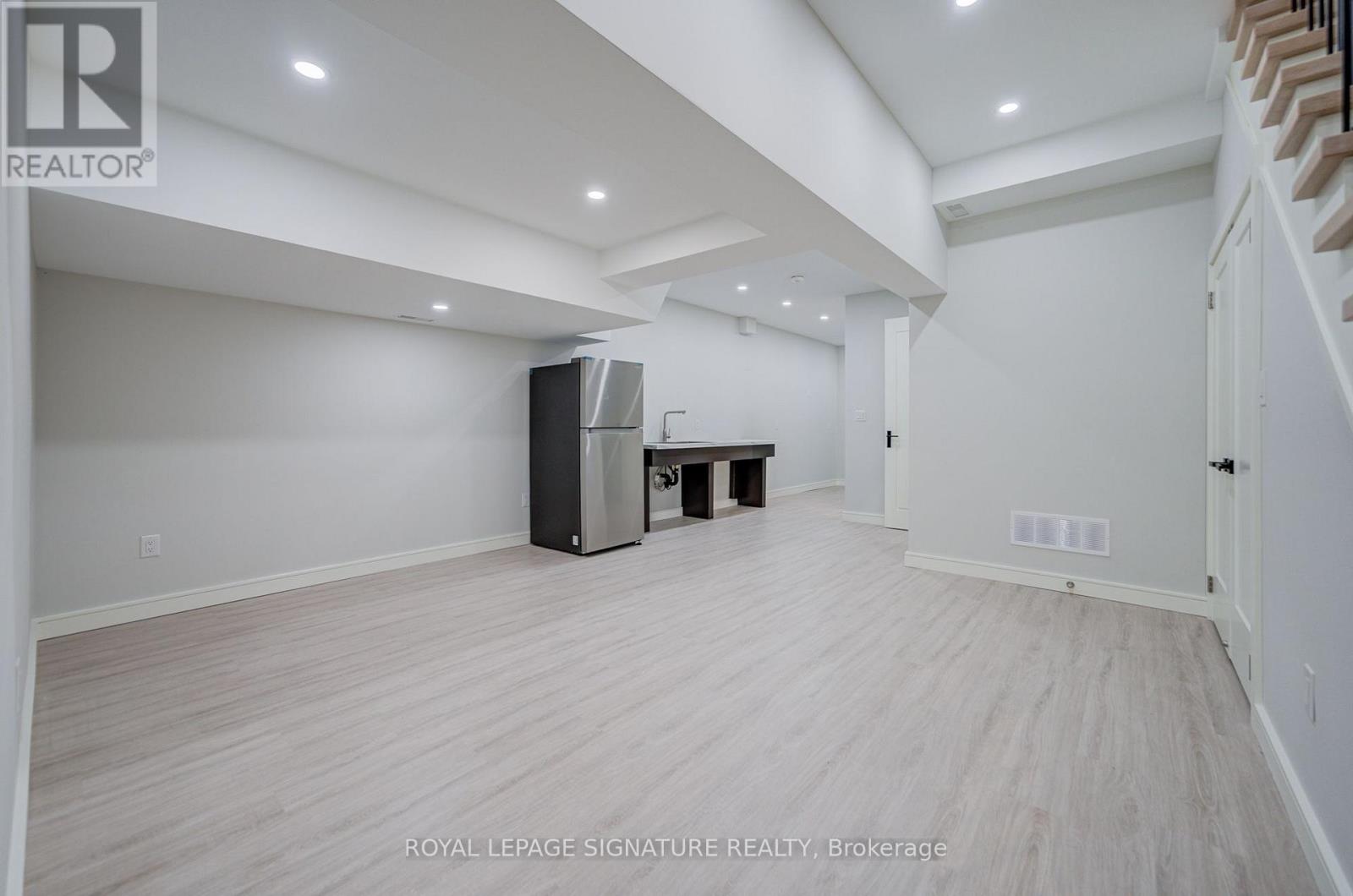 876 Atwater Avenue, Mississauga, Ontario  L5E 1M1 - Photo 35 - W13721186