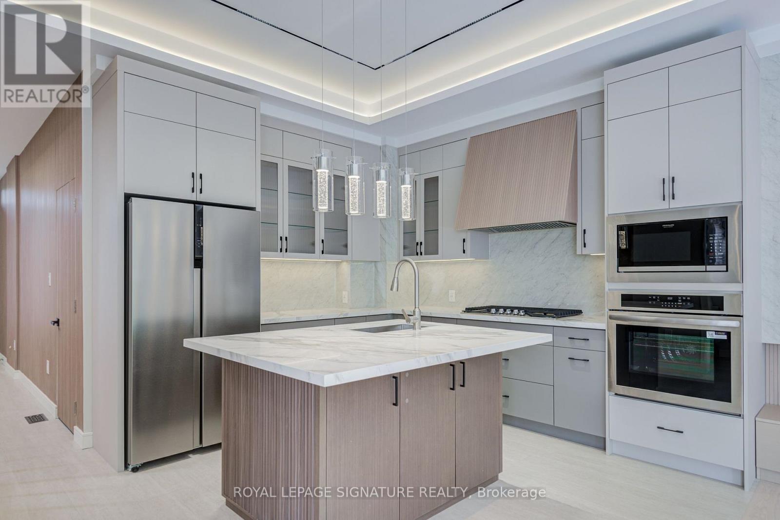 876 Atwater Avenue, Mississauga, Ontario  L5E 1M1 - Photo 8 - W13721186