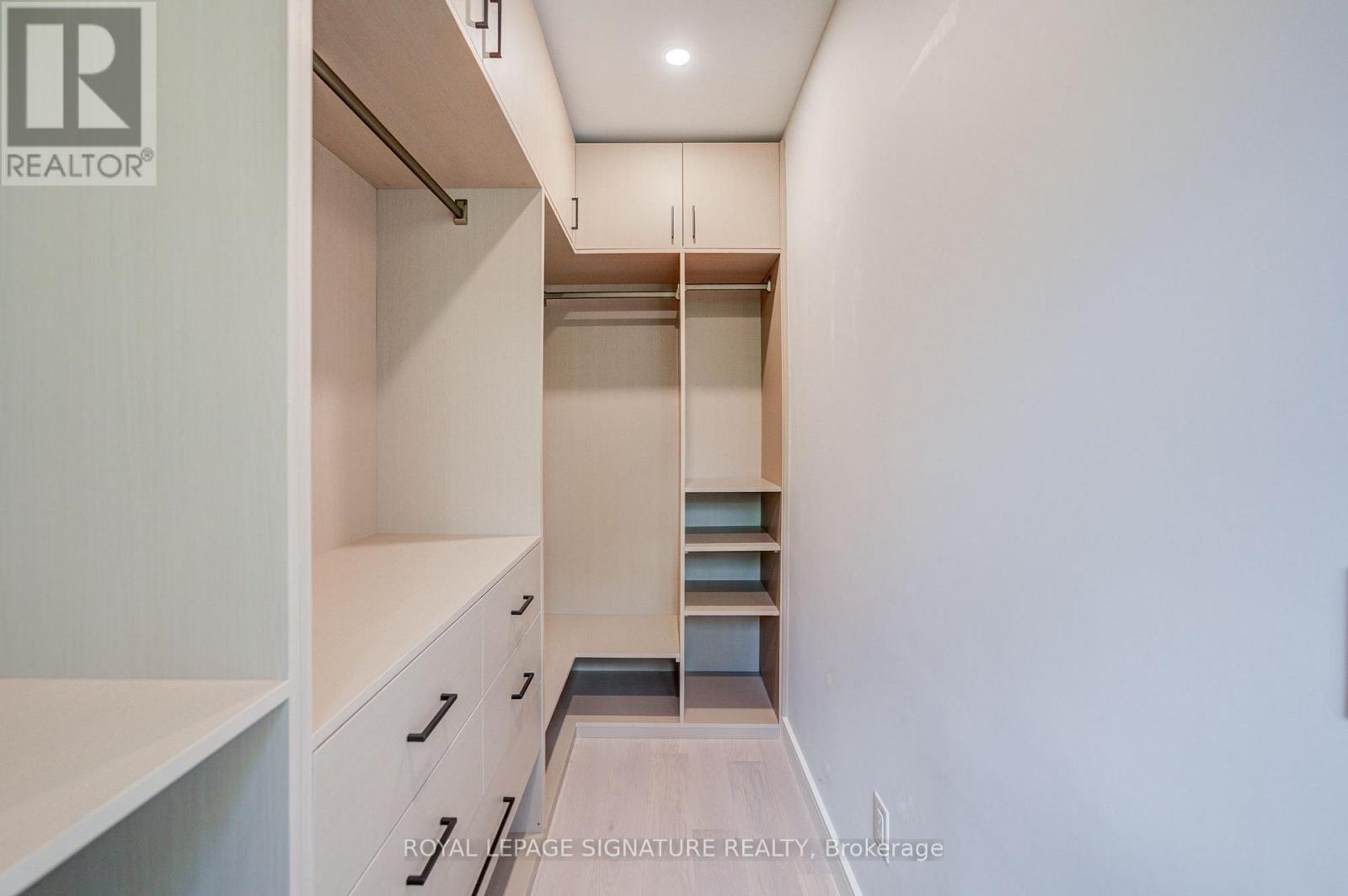878 Atwater Avenue, Mississauga, Ontario  L5E 1M1 - Photo 29 - W13724496