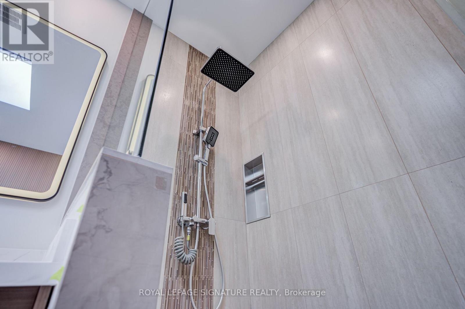 878 Atwater Avenue, Mississauga, Ontario  L5E 1M1 - Photo 28 - W13724496