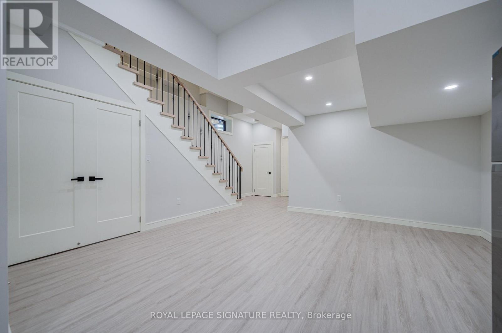 878 Atwater Avenue, Mississauga, Ontario  L5E 1M1 - Photo 39 - W13724496