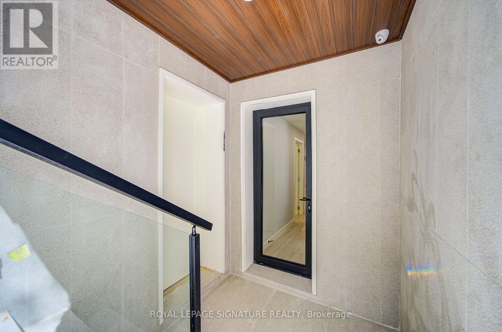 878 Atwater Avenue, Mississauga, Ontario  L5E 1M1 - Photo 47 - W13724496