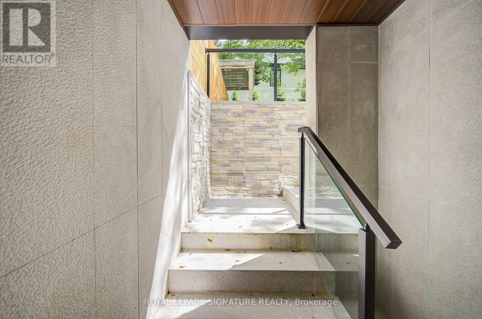 878 Atwater Avenue, Mississauga, Ontario  L5E 1M1 - Photo 48 - W13724496