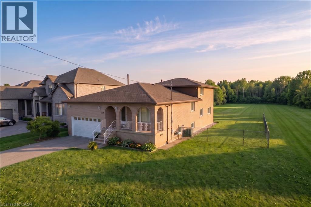 129 Margaret Avenue, Stoney Creek, Ontario  L8G 3G7 - Photo 4 - 40859270