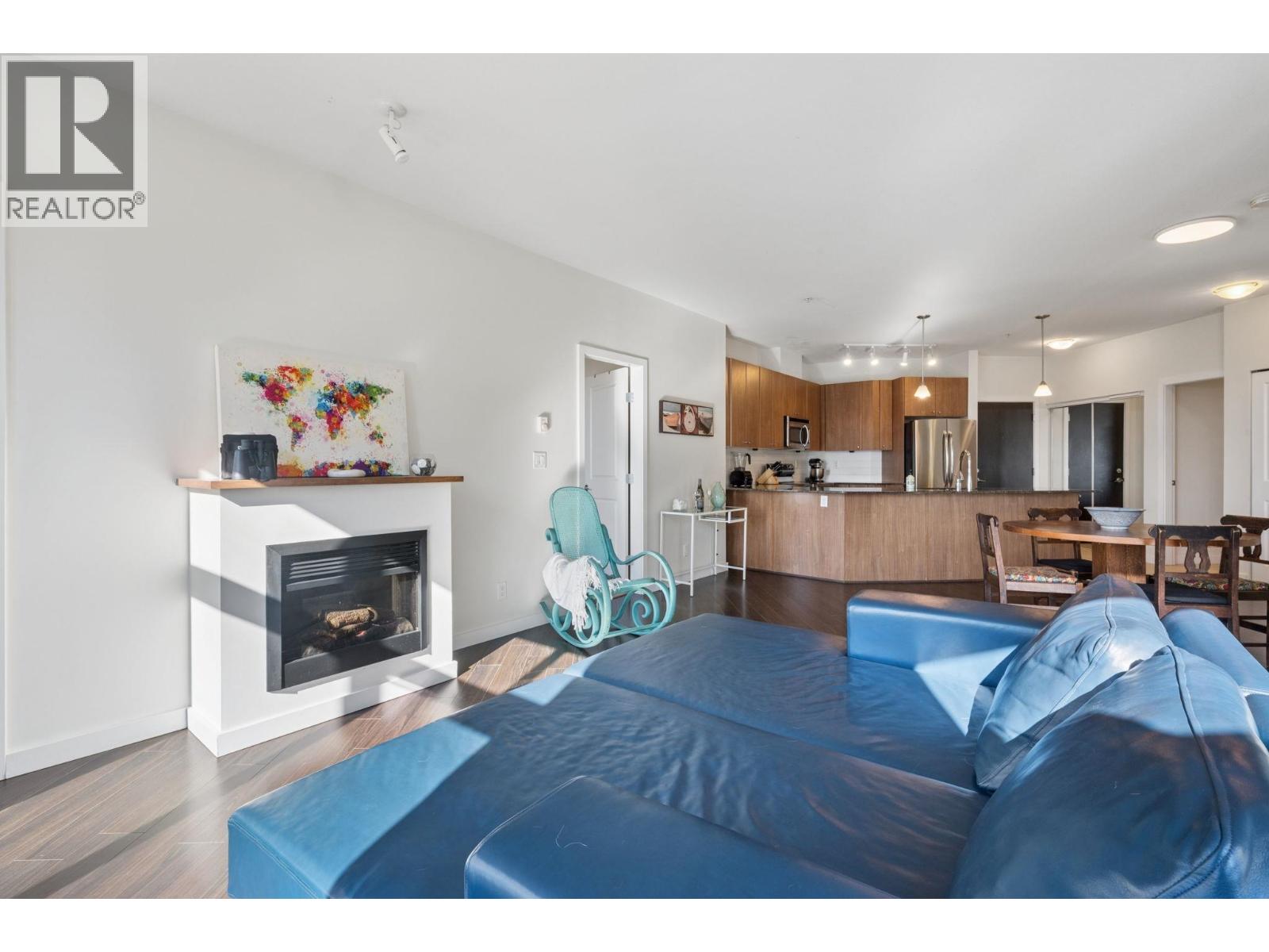 307 245 Ross Drive, New Westminster, British Columbia  V3L 0C6 - Photo 4 - R3159300
