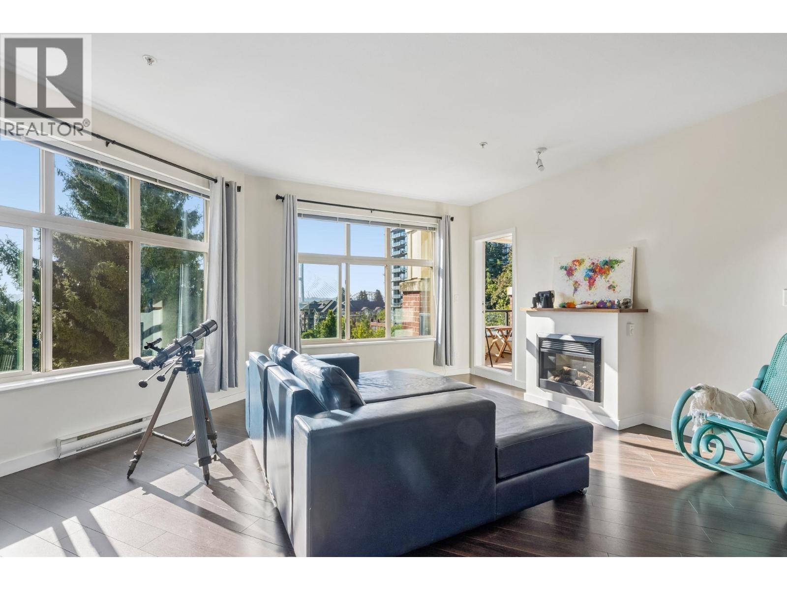 307 245 Ross Drive, New Westminster, British Columbia  V3L 0C6 - Photo 5 - R3159300