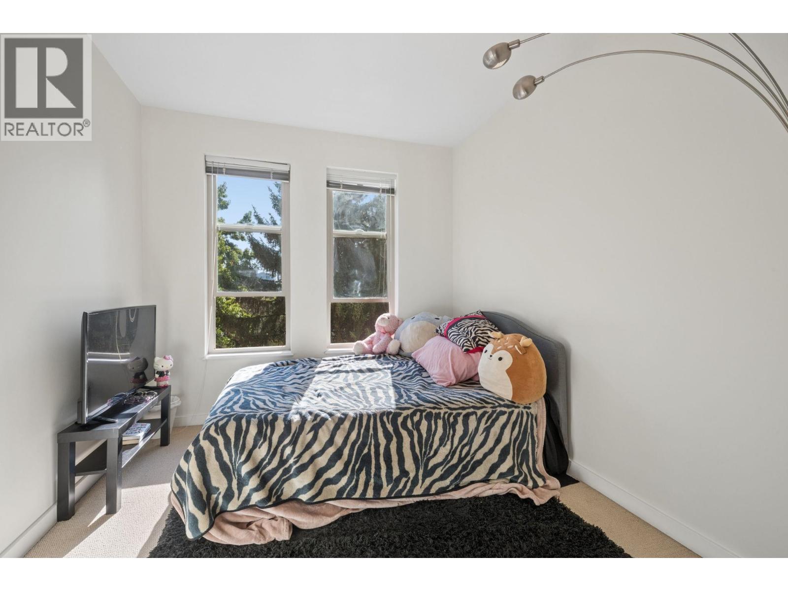 307 245 Ross Drive, New Westminster, British Columbia  V3L 0C6 - Photo 23 - R3159300