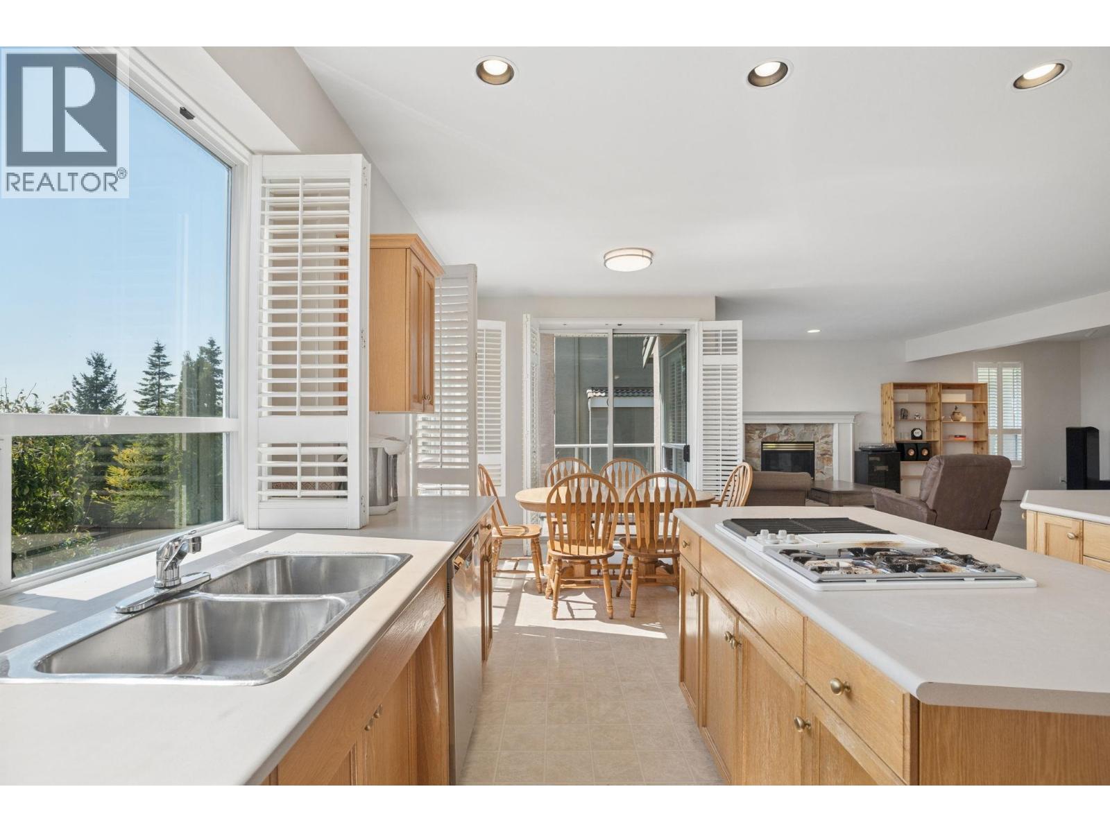 214 Aspenwood Drive, Port Moody, British Columbia  V3H 5A7 - Photo 14 - R3158291