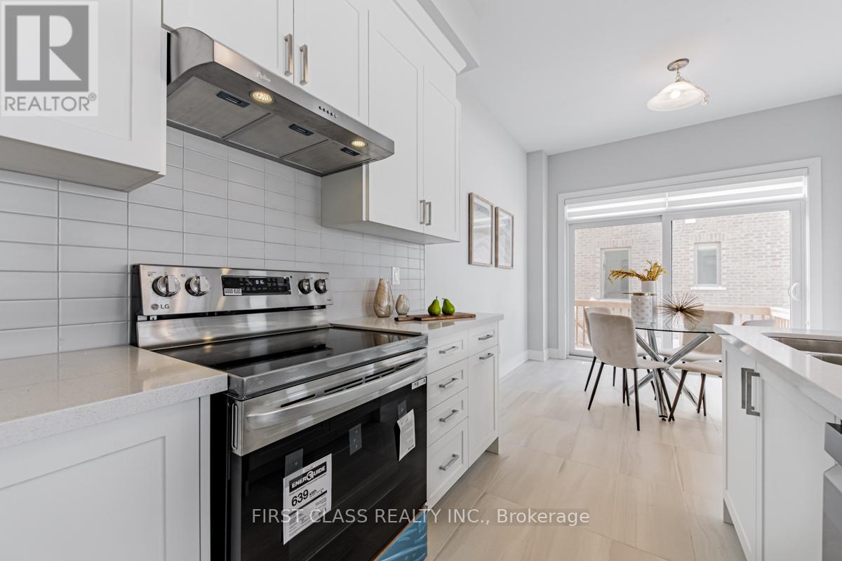 11 Godfrey Willis Drive, Markham, Ontario  L6C 3N2 - Photo 17 - N13725396