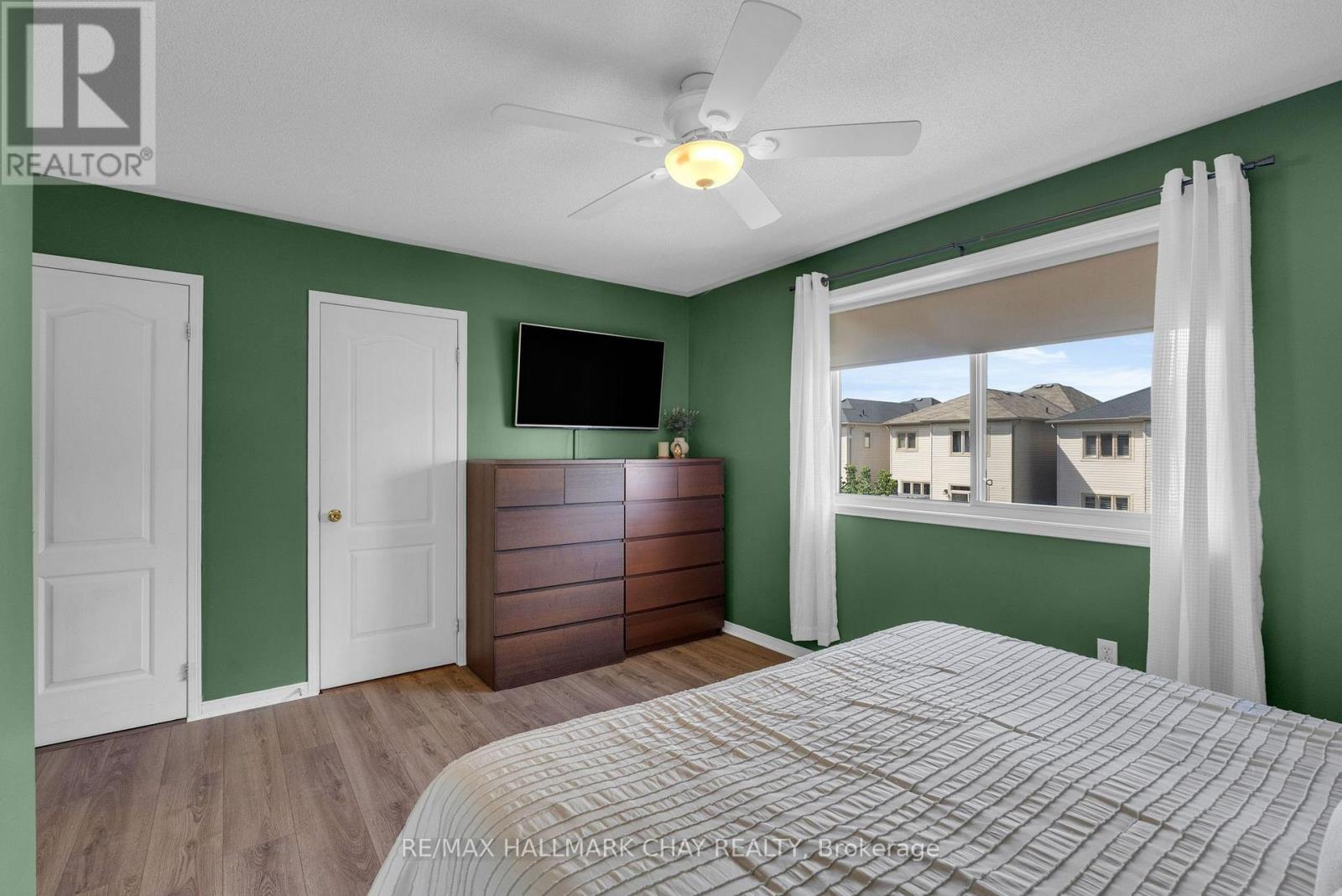 38 Admiral Crescent, Essa, Ontario  L0M 1B4 - Photo 10 - N13725410