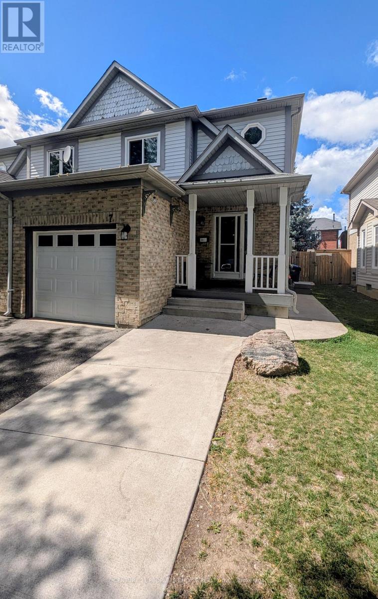 7 AMAZON COURT, Brampton, Ontario