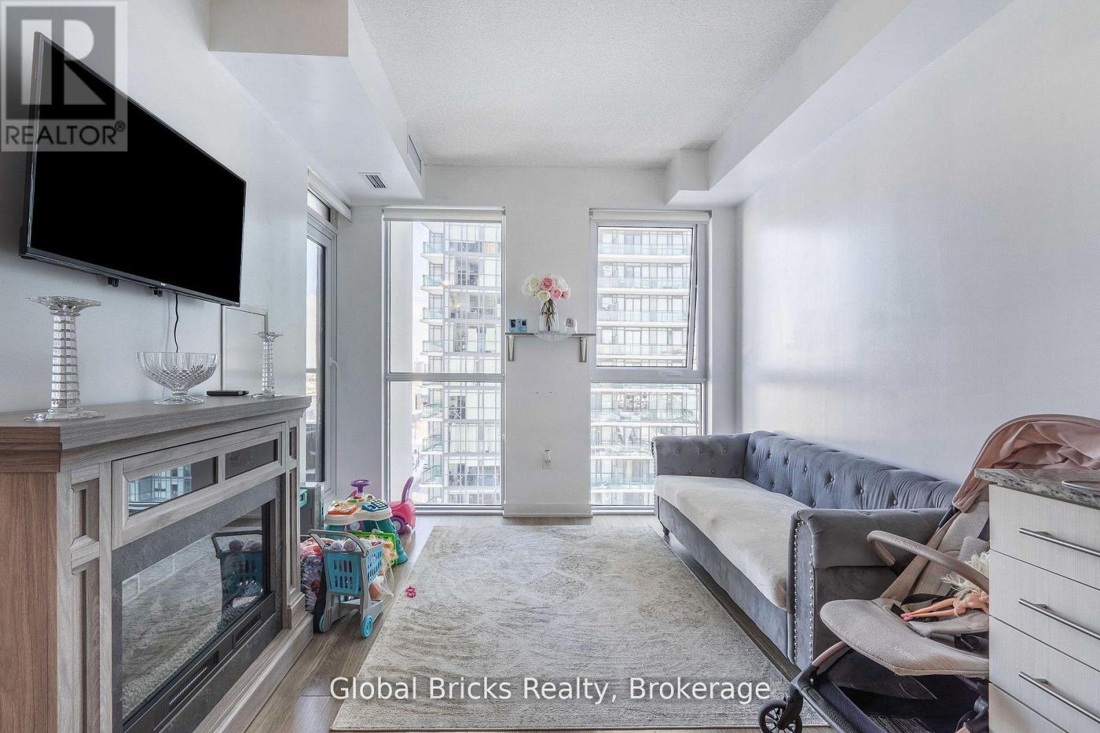 1405 - 4085 Parkside Village Drive, Mississauga, Ontario L5B 0K9 - Photo 15 - W13725400