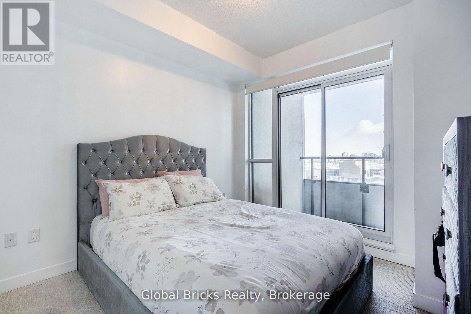 1405 - 4085 Parkside Village Drive, Mississauga, Ontario L5B 0K9 - Photo 16 - W13725400