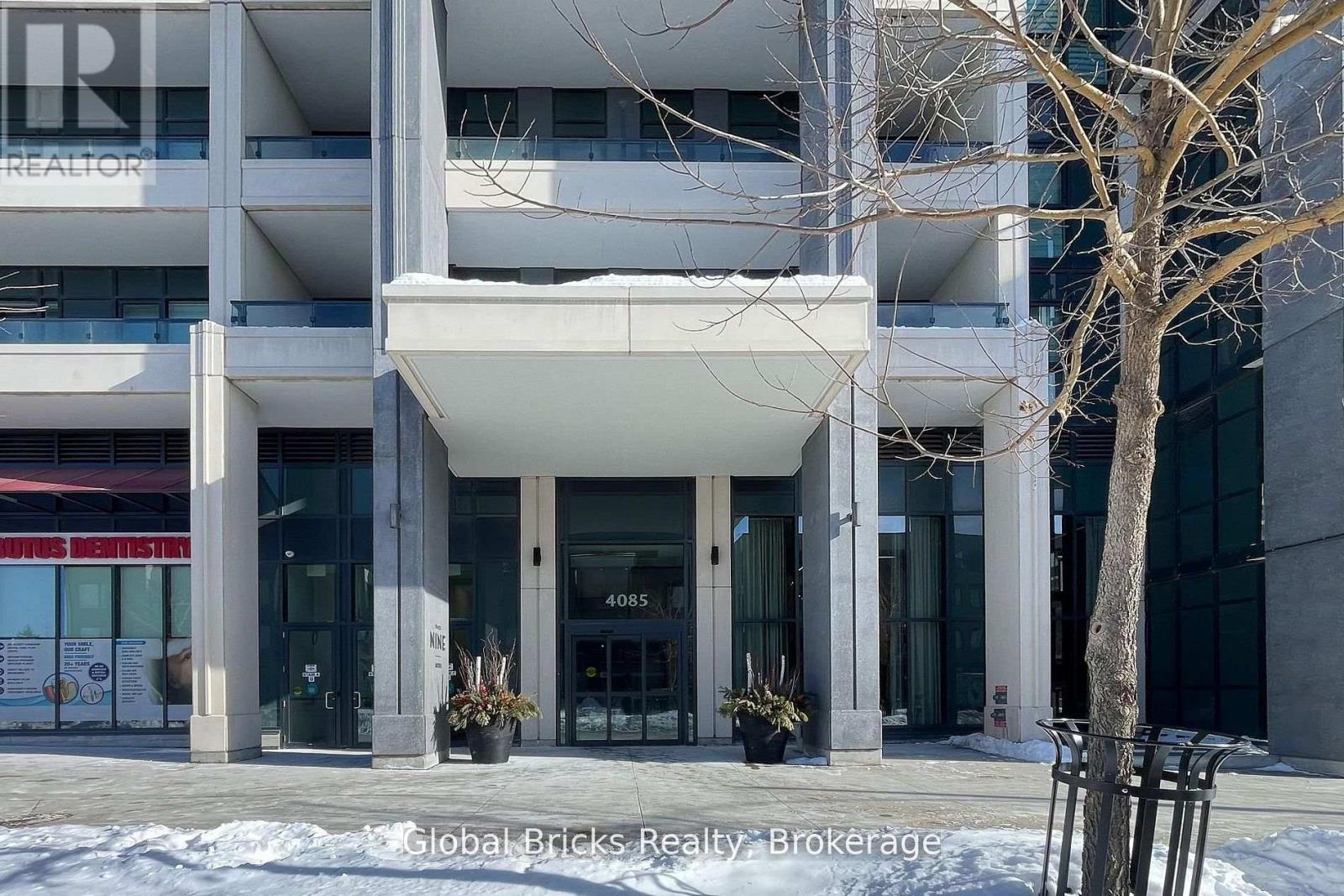 1405 - 4085 Parkside Village Drive, Mississauga, Ontario L5B 0K9 - Photo 2 - W13725400
