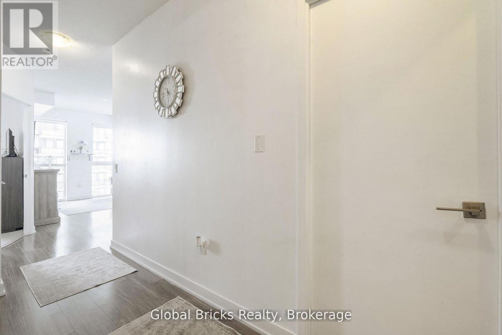 1405 - 4085 Parkside Village Drive, Mississauga, Ontario L5B 0K9 - Photo 6 - W13725400