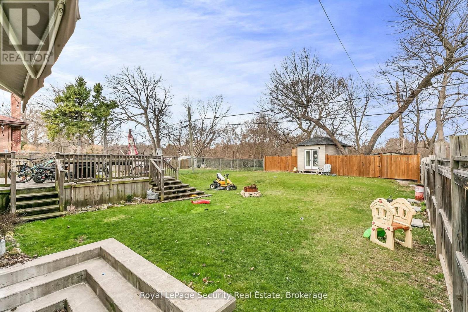 251 Thistle Down Boulevard, Toronto, Ontario  M9V 1K6 - Photo 29 - W13725426