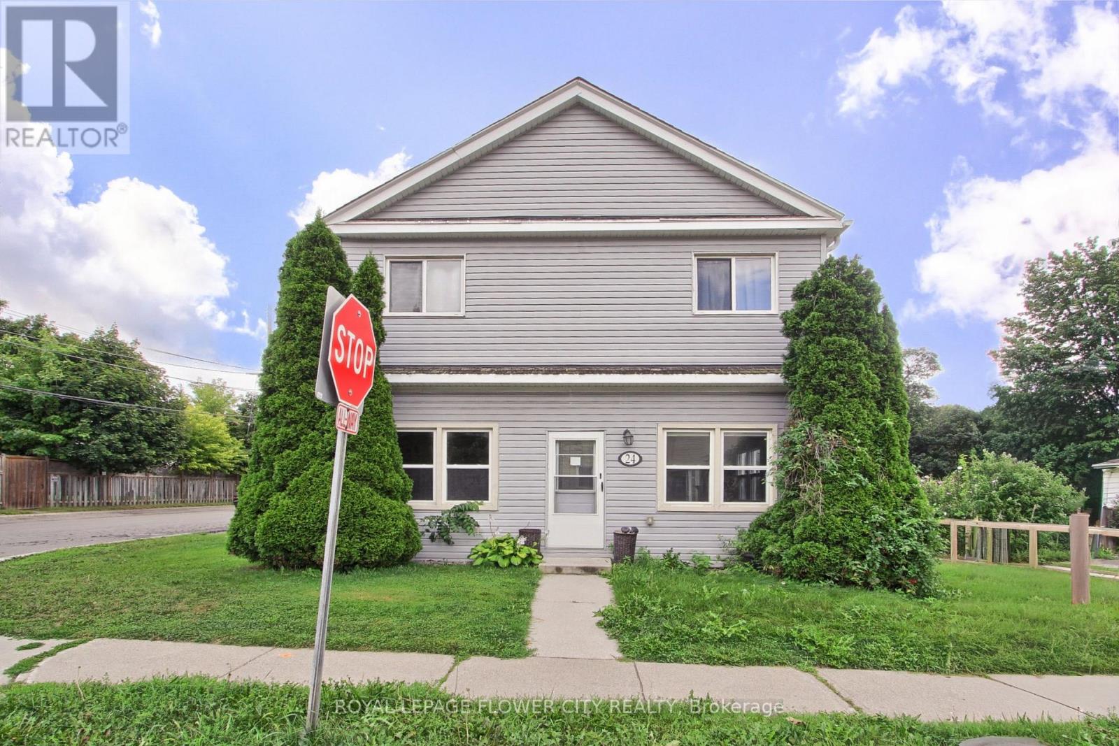 MAIN FLOOR - 24 JOHN STREET, Halton Hills, Ontario