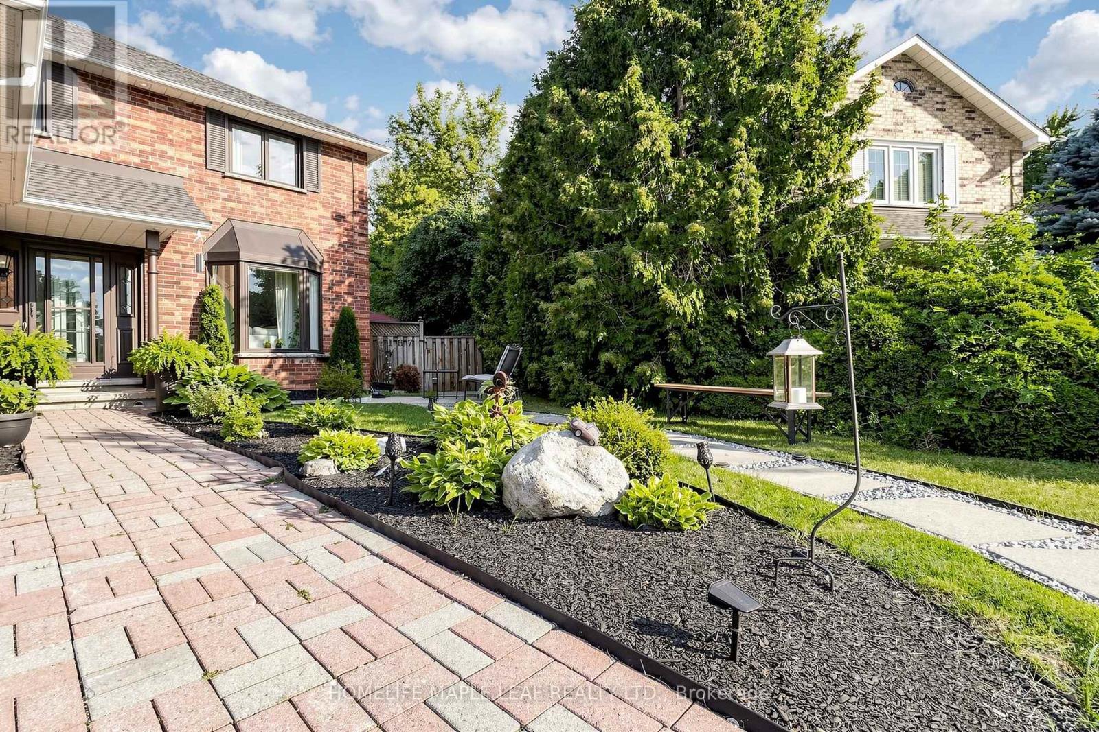 167 Bayne Crescent, Cambridge, Ontario  N1T 1K4 - Photo 2 - X13725408